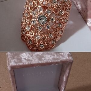 Elegant Gold Crystal ring